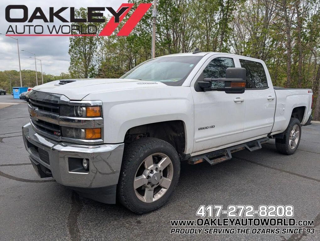2018 CHEVROLET Silverado