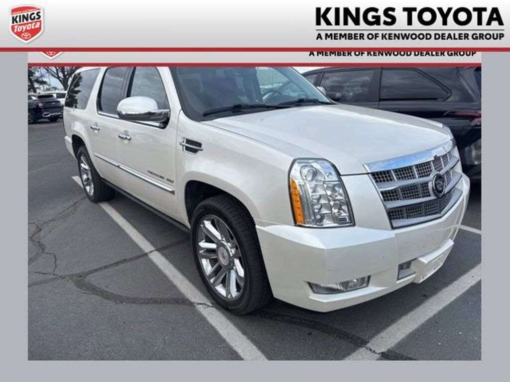2011 CADILLAC Escalade