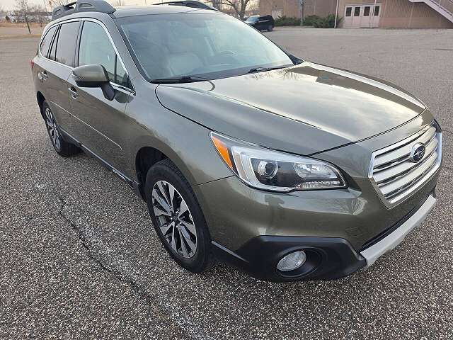 2015 SUBARU Outback