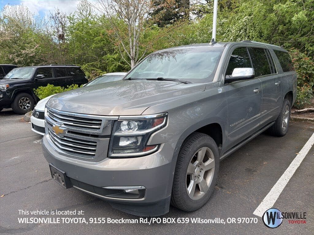 2017 CHEVROLET Suburban