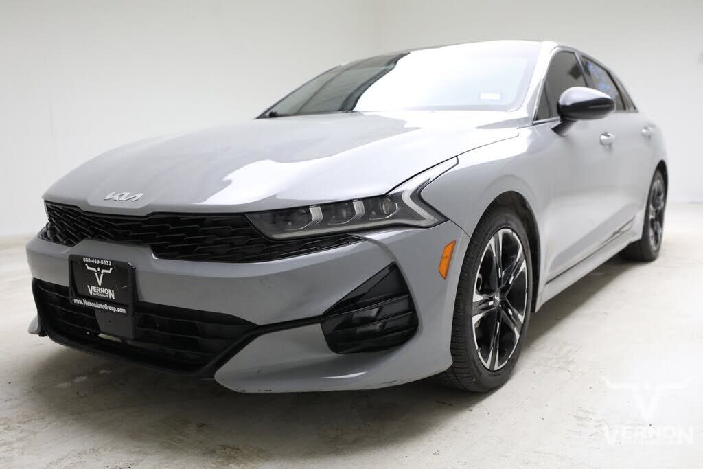 2022 KIA K5