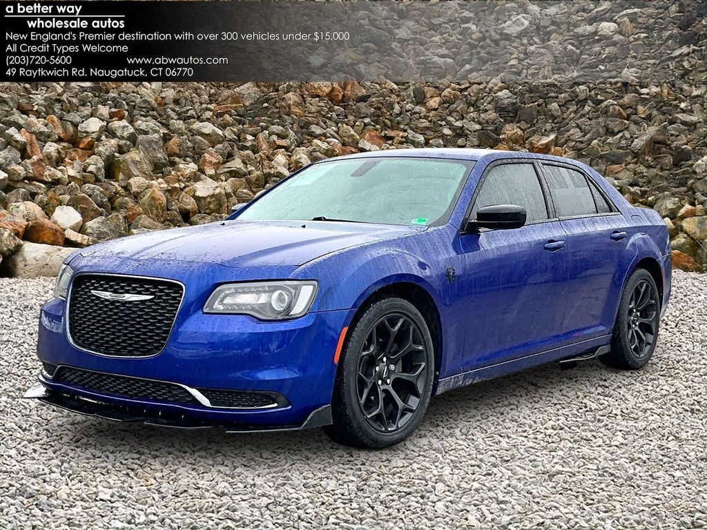 2019 CHRYSLER 300