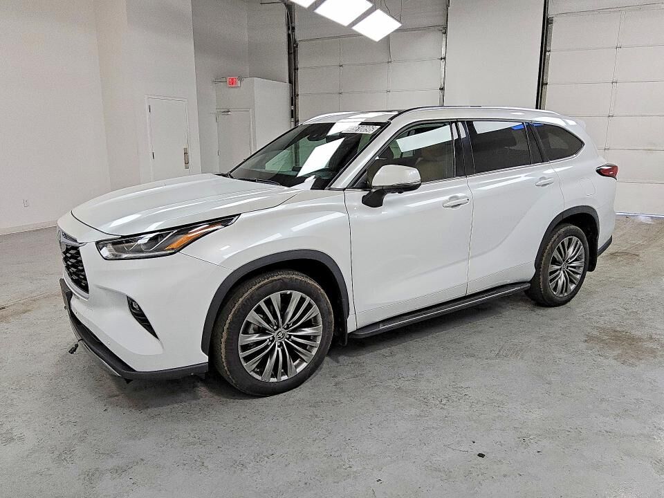 2024 TOYOTA Highlander
