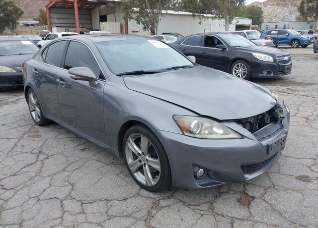 2013 LEXUS IS