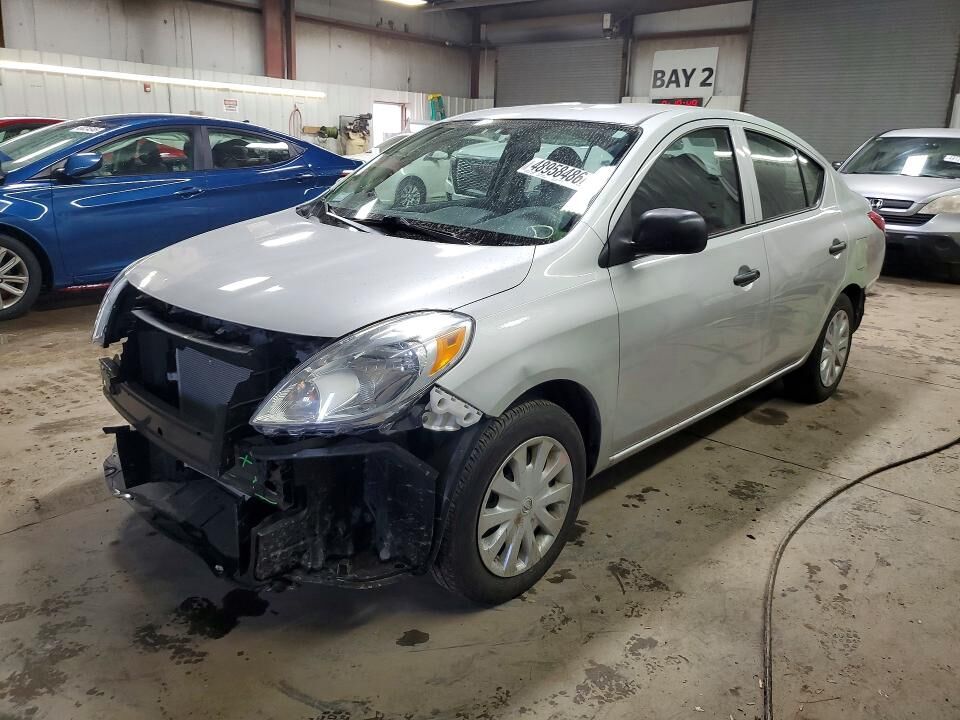 2014 NISSAN Versa