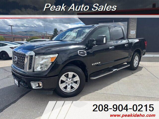 2017 NISSAN Titan