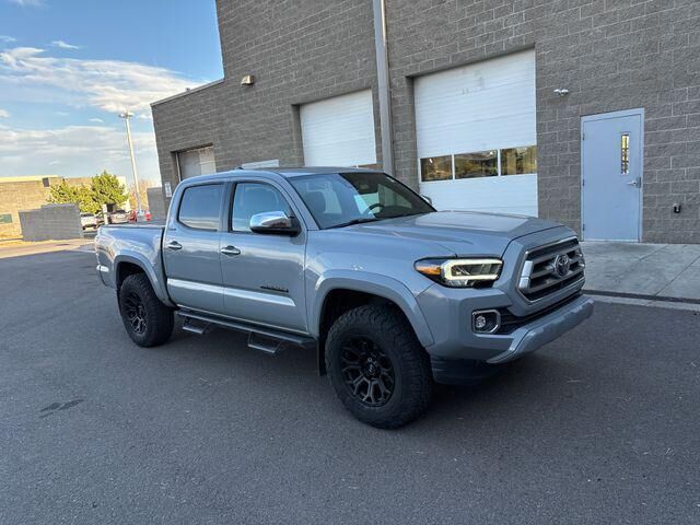 2020 TOYOTA Tacoma