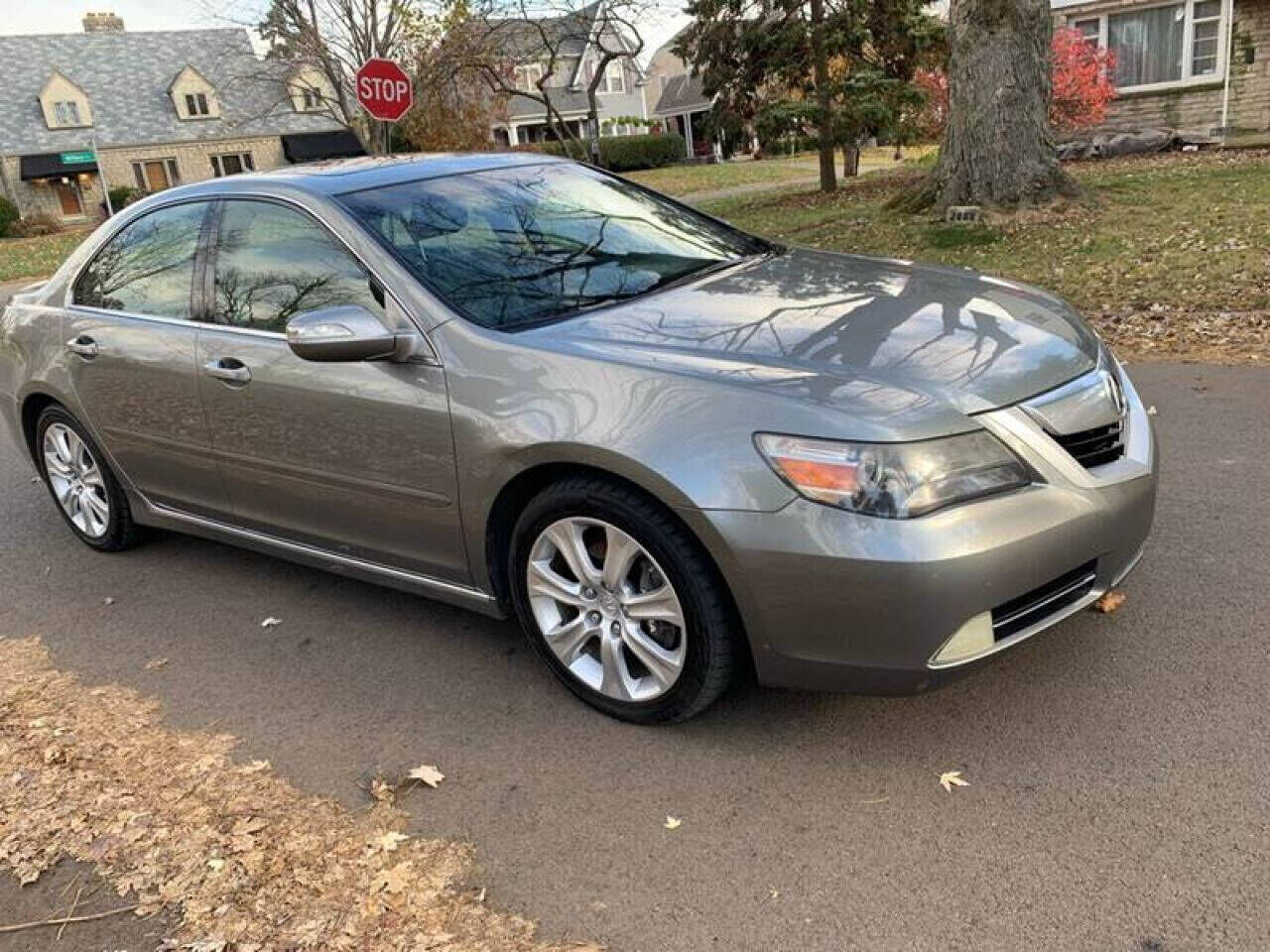 2010 ACURA RL