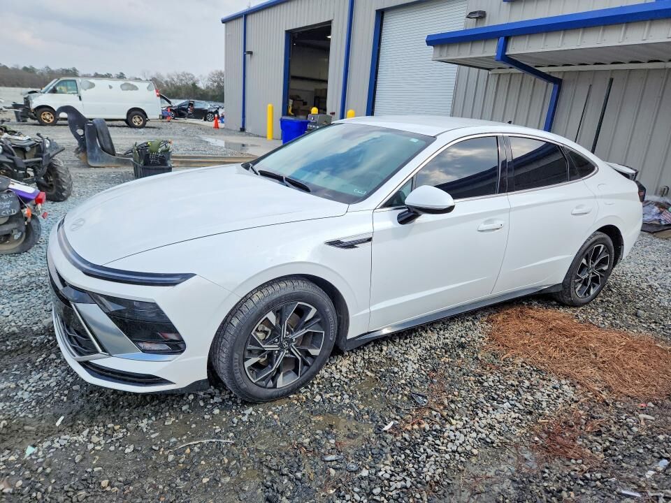 2024 HYUNDAI Sonata