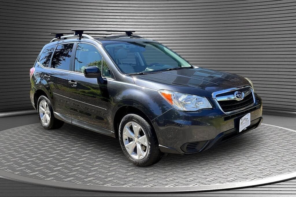 2015 SUBARU Forester