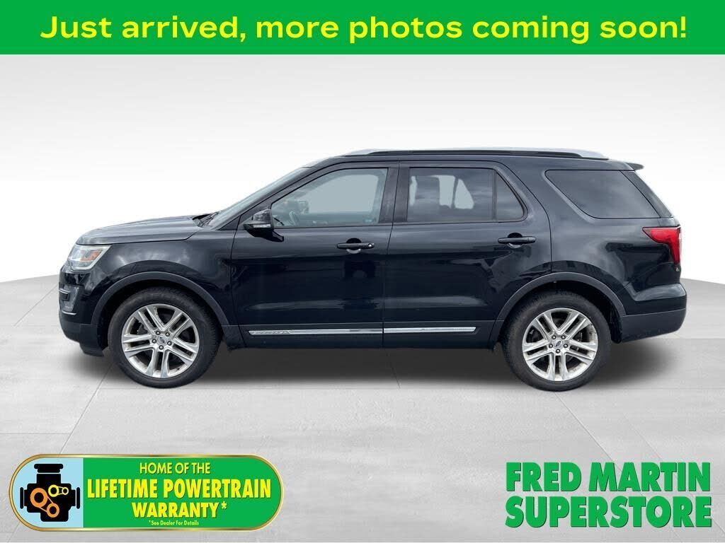 2016 FORD Explorer