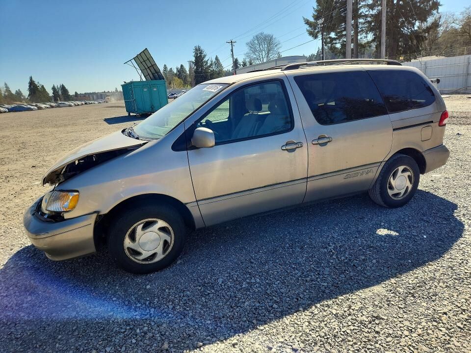 2002 TOYOTA Sienna
