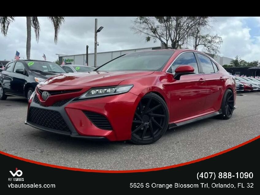 2020 TOYOTA Camry