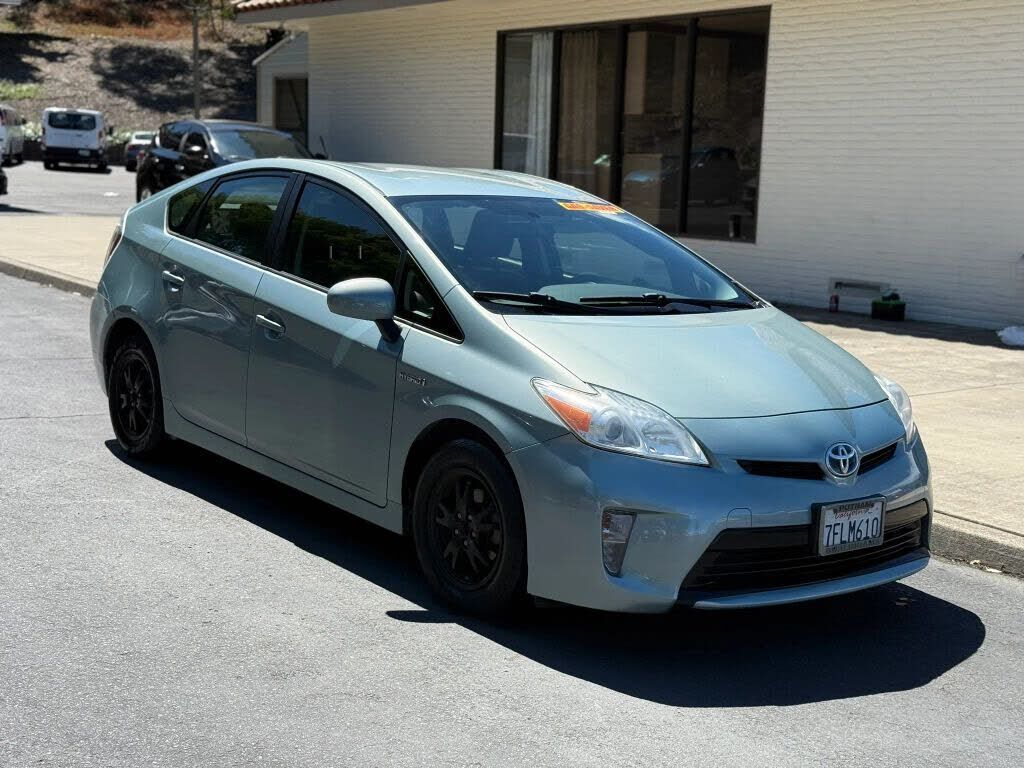 2014 TOYOTA PRIUS
