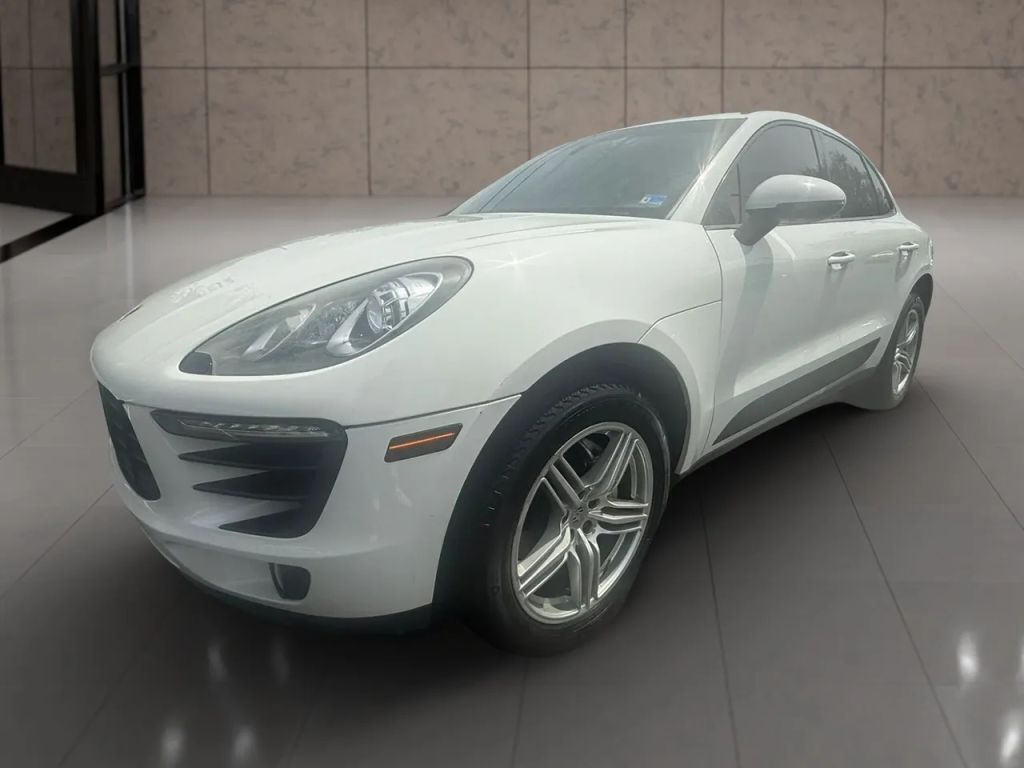2015 PORSCHE Macan