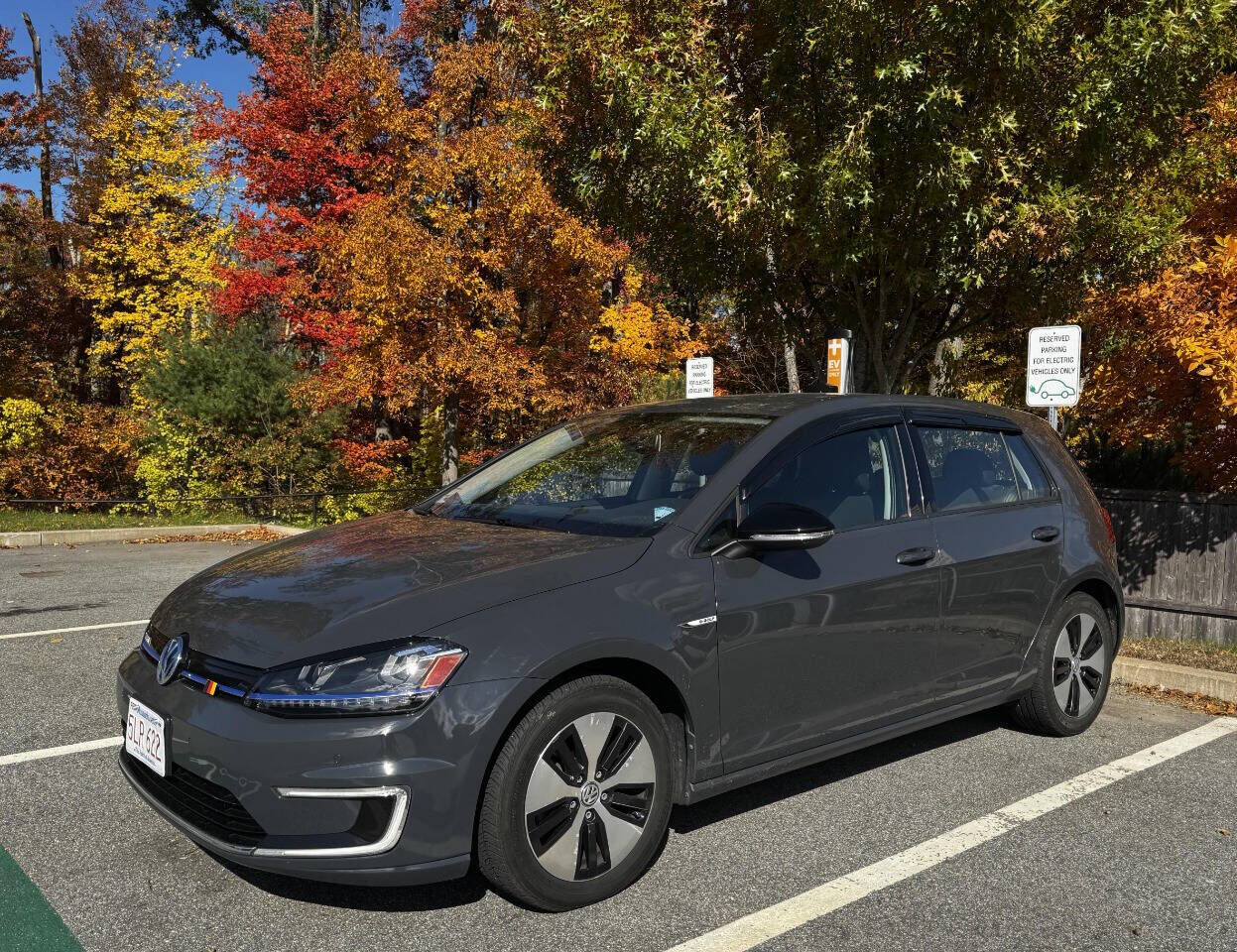 2019 VOLKSWAGEN e-Golf