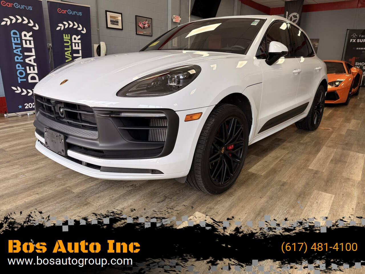 2022 PORSCHE Macan