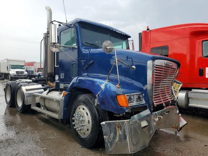 2002 FREIGHTLINER FLD112