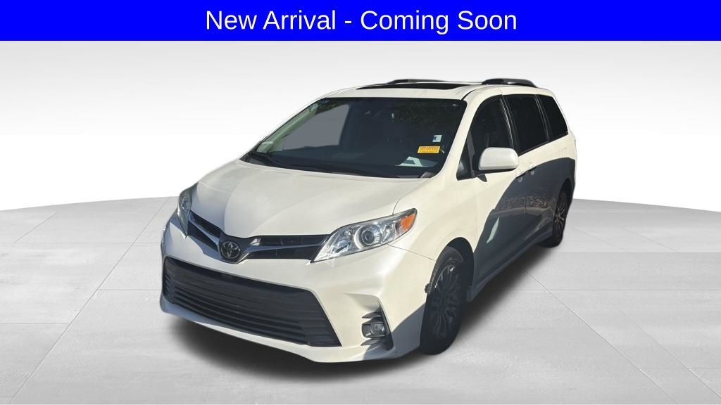 2020 TOYOTA Sienna