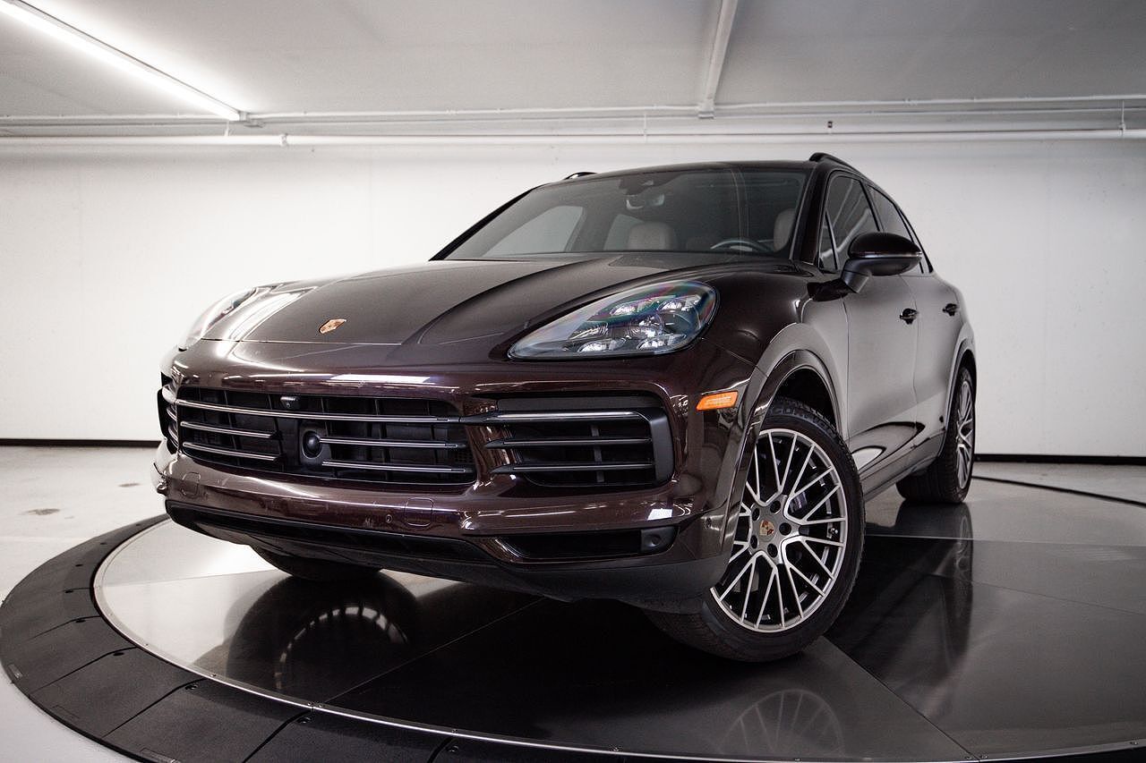 2022 PORSCHE Cayenne