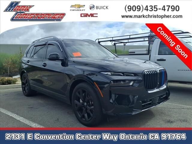 2025 BMW X7