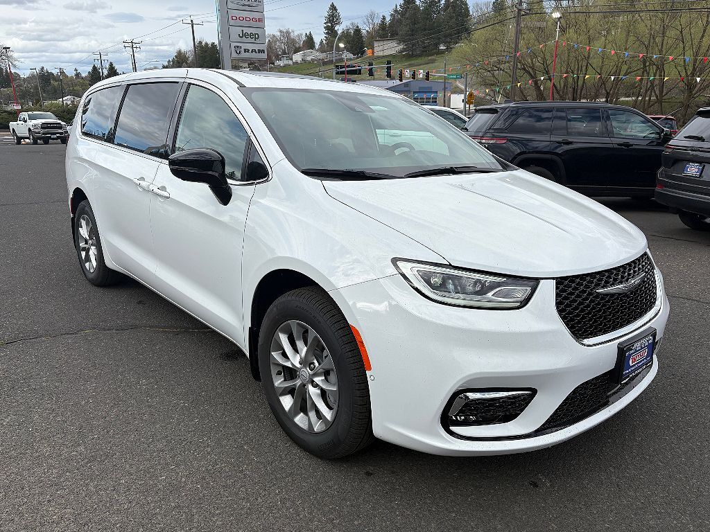 2026 CHRYSLER Pacifica