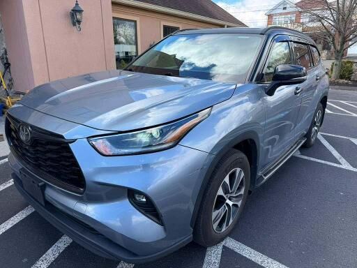 2021 TOYOTA Highlander