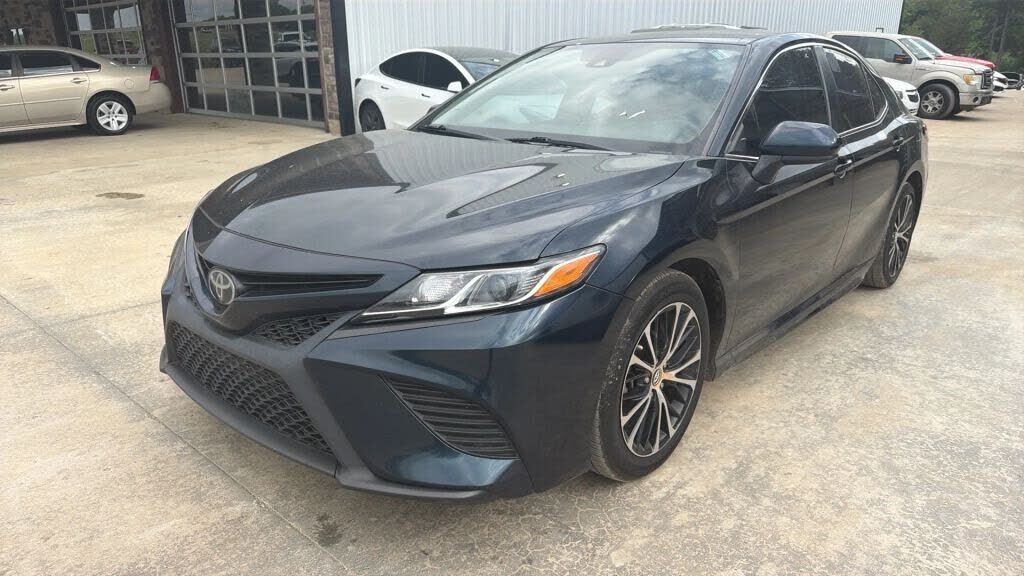 2019 TOYOTA Camry