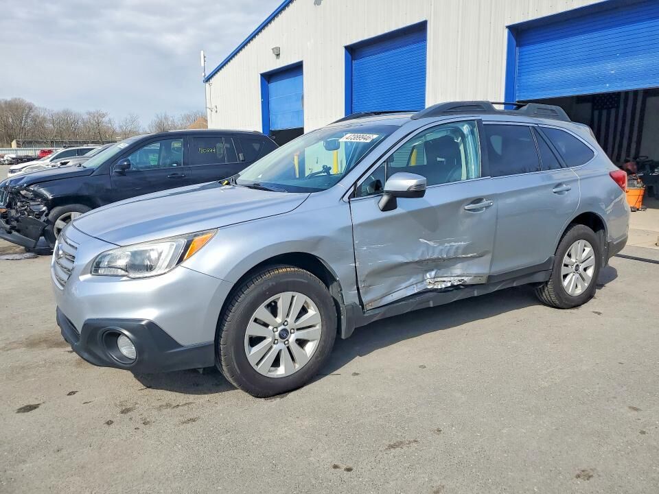 2016 SUBARU Outback