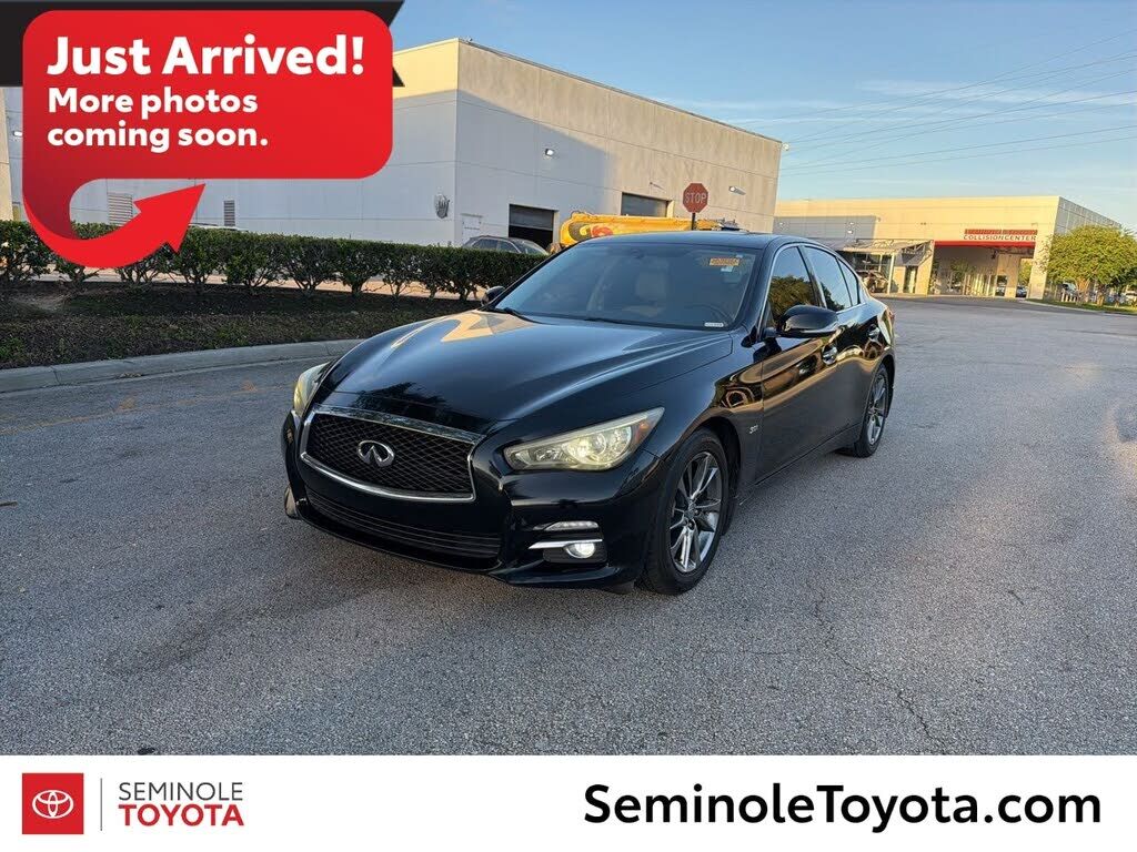 2017 INFINITI Q50