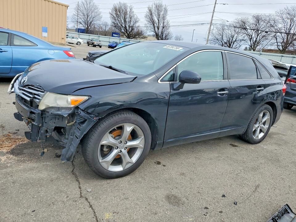 2010 TOYOTA Venza