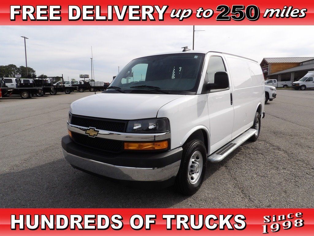 2024 CHEVROLET Express
