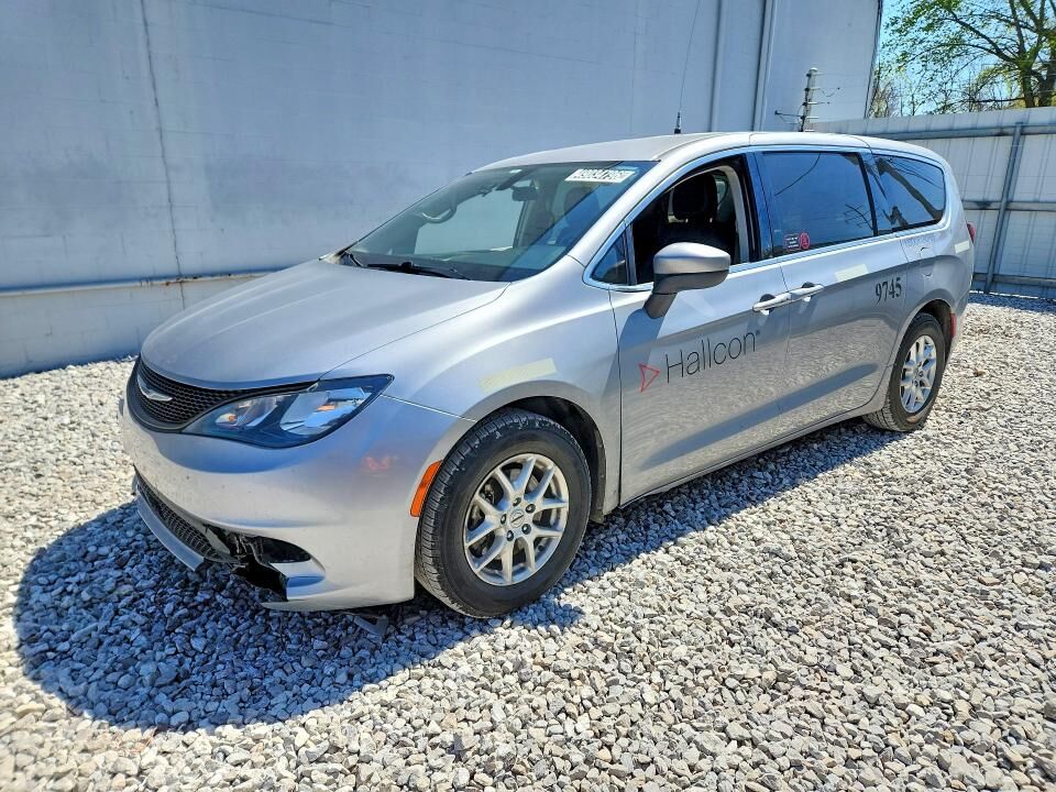 2021 CHRYSLER Voyager