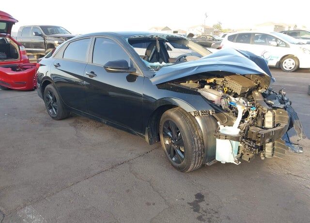 2023 HYUNDAI Elantra