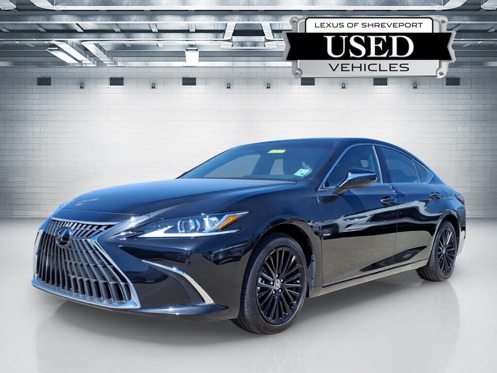 2025 LEXUS ES