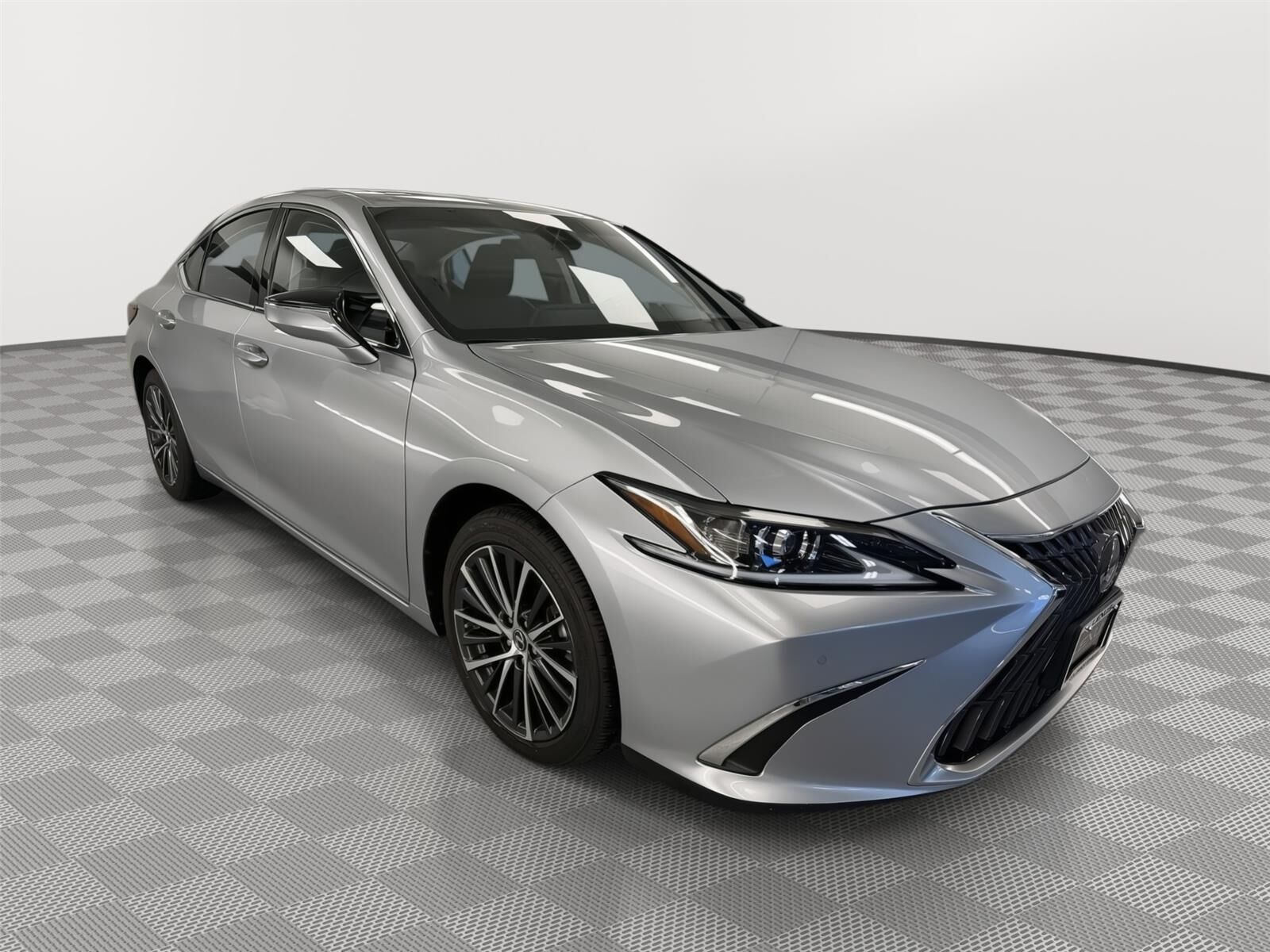 2024 LEXUS ES