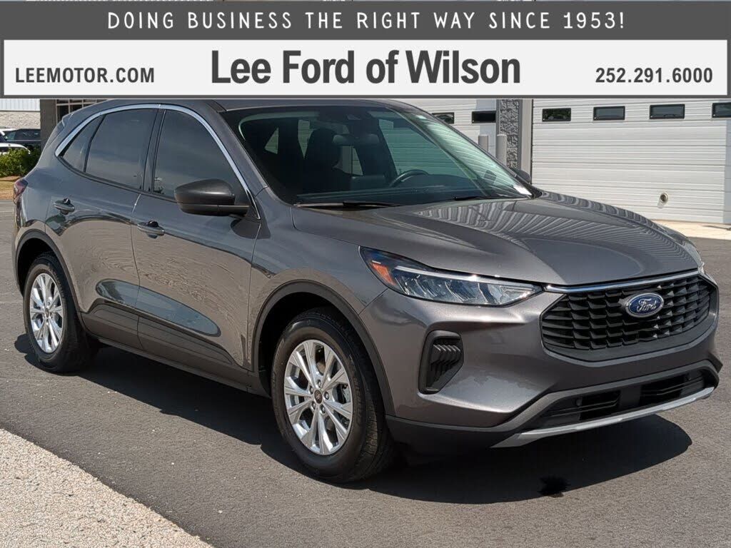 2024 FORD Escape