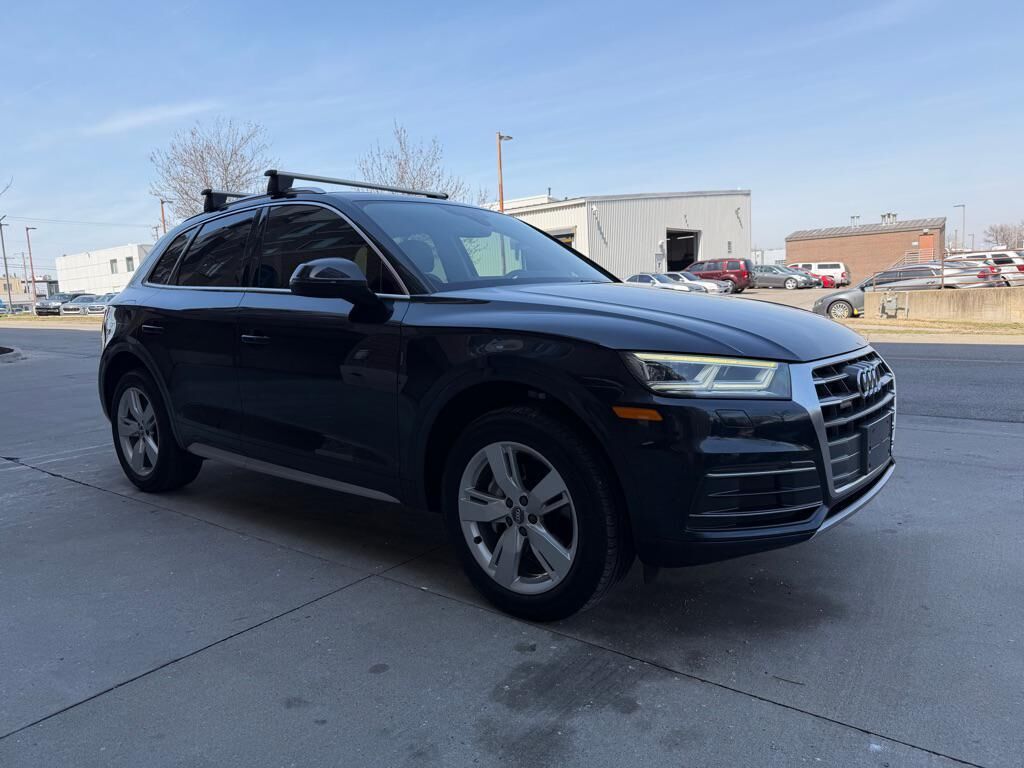 2018 AUDI Q5