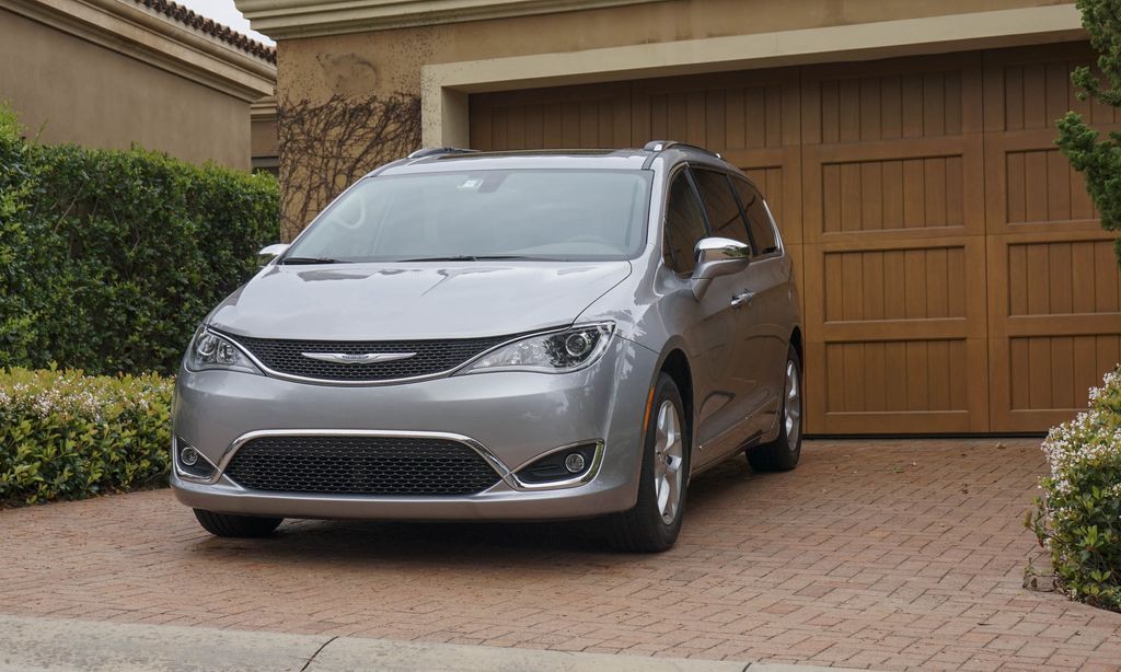 2017 CHRYSLER Pacifica