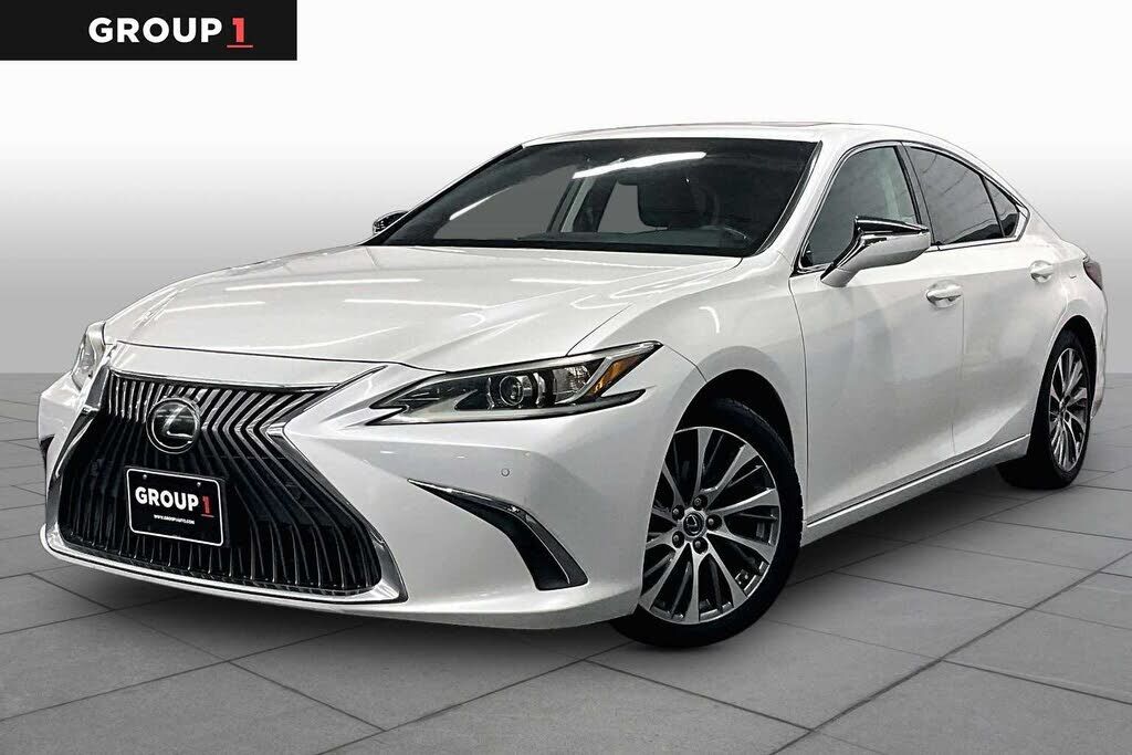 2019 LEXUS ES