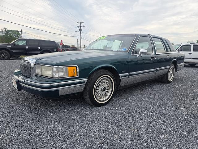 1993 LINCOLN Town Car