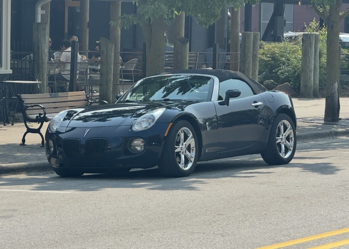 2007 PONTIAC Solstice