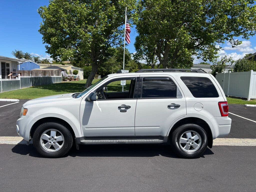 2009 FORD Escape