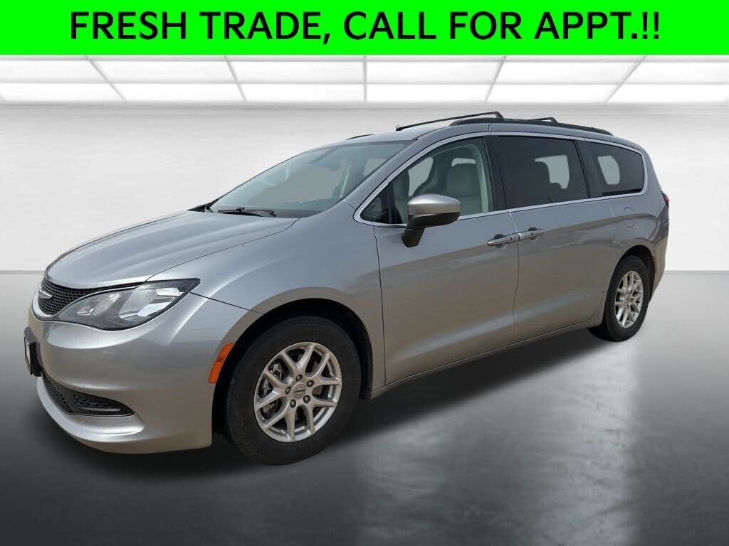 2021 CHRYSLER Voyager