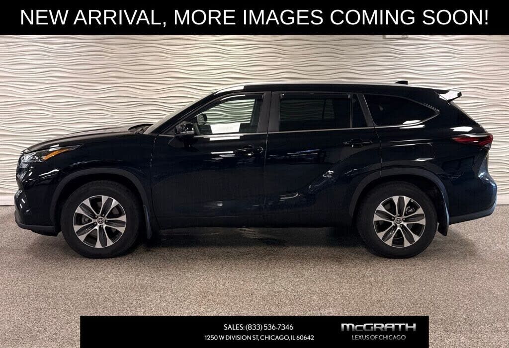 2024 TOYOTA Highlander