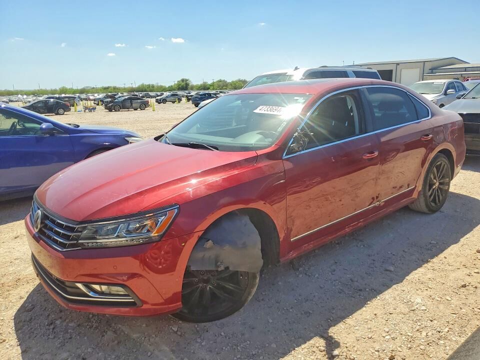 2017 VOLKSWAGEN Passat