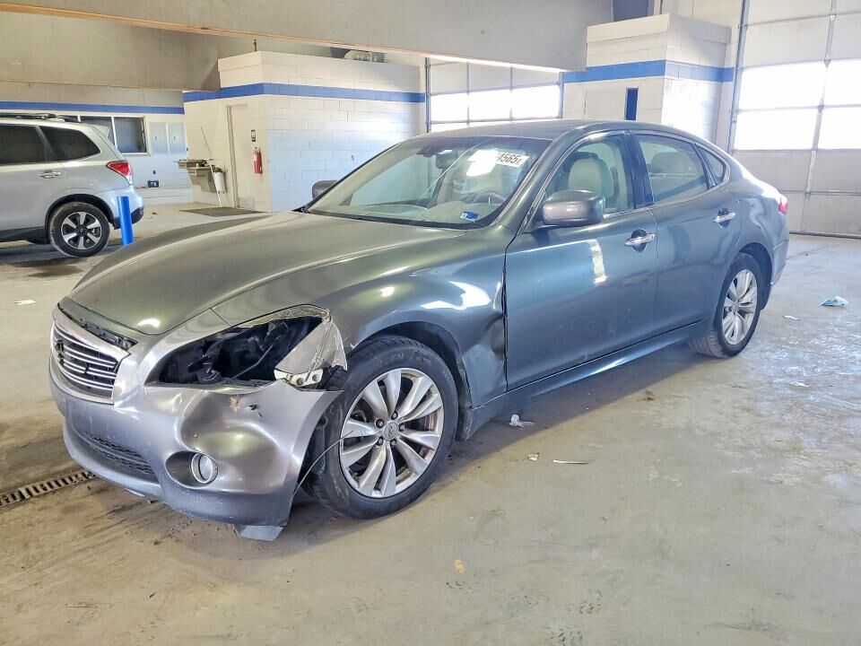 2011 INFINITI M37