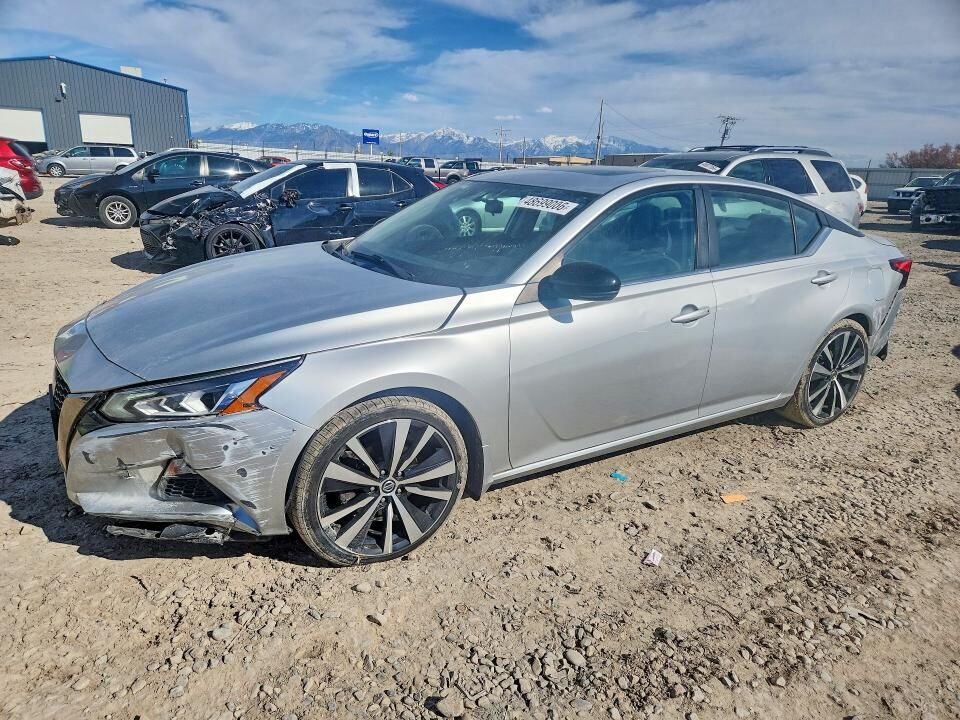 2019 NISSAN Altima