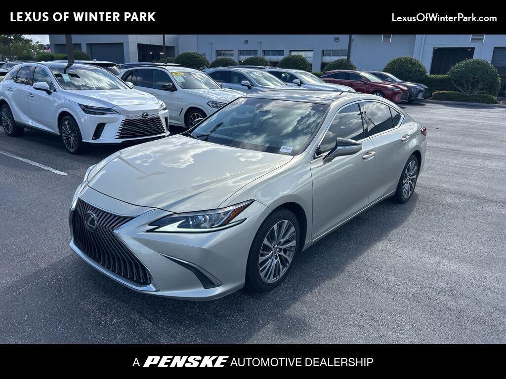 2019 LEXUS ES