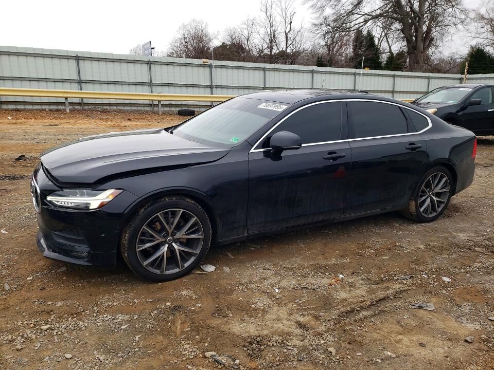2018 VOLVO S90